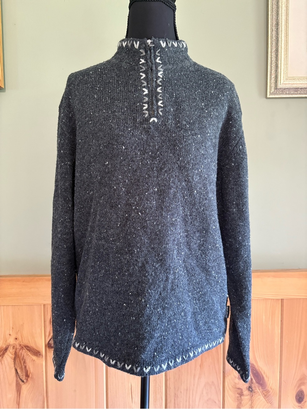 Woolrich Women's Charcoal Speckled 1/4 zip pullover size Large